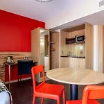 Aparthotel Adagio Patio Confluence 4*