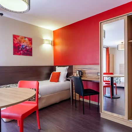 Hotel apartamentowy Adagio Patio Confluence 4*