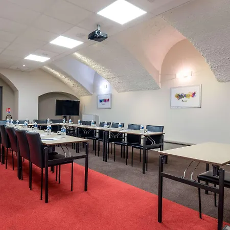 Adagio Patio Confluence מלון דירות