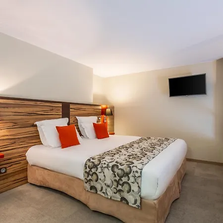 Adagio Patio Confluence מלון דירות ליון