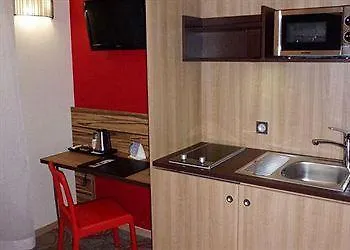 Aparthotel Adagio Patio Confluence 4*