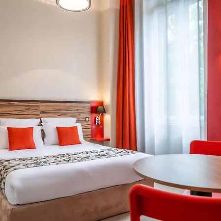 Aparthotel Adagio Patio Confluence 4*