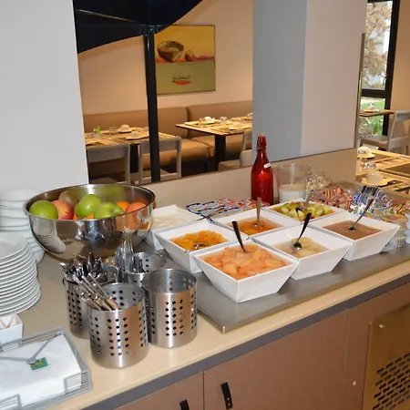 Adagio Patio Confluence Aparthotel