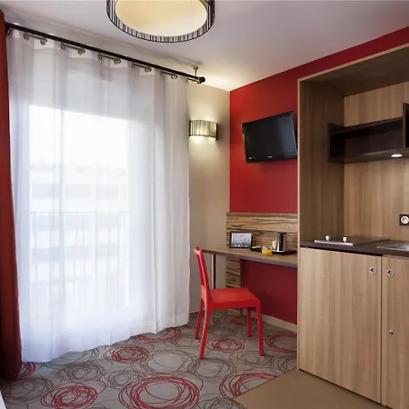 Aparthotel Adagio Patio Confluence 4*