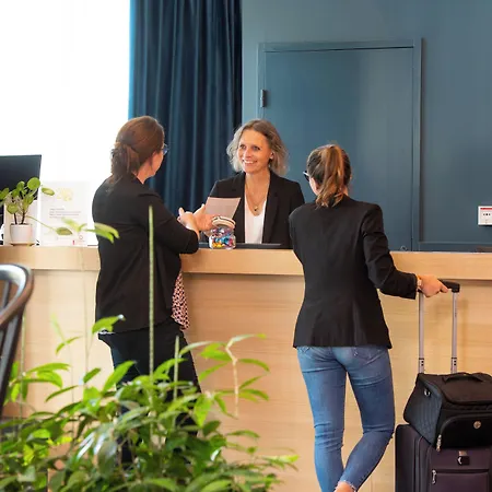Adagio Patio Confluence Aparthotel 4*