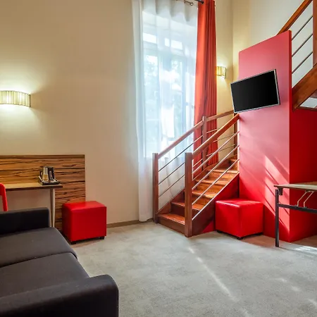 Adagio Patio Confluence Lione