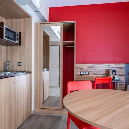 Aparthotel Adagio Patio Confluence Lione