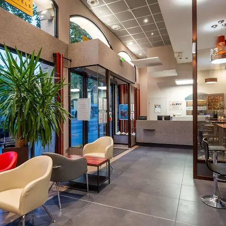Adagio Patio Confluence Aparthotel