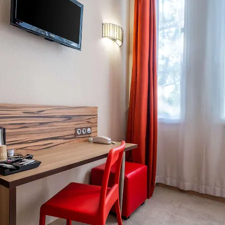 Adagio Patio Confluence Aparthotel 4*
