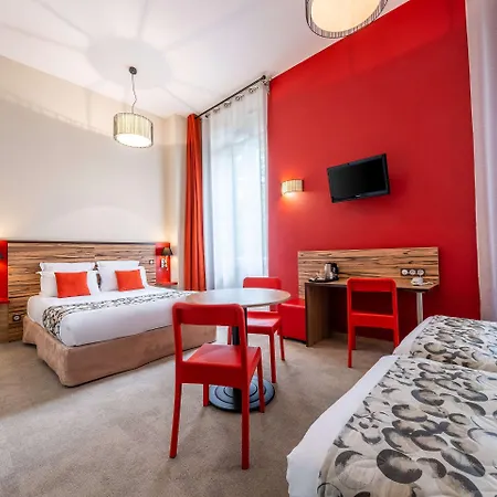 Adagio Patio Confluence Aparthotel 4*