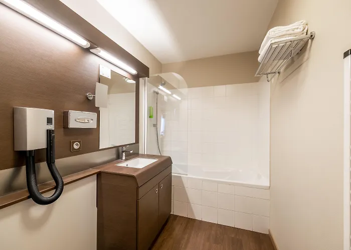 Adagio Patio Confluence Aparthotel 4*