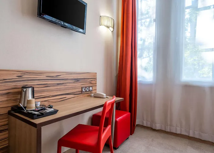 Adagio Patio Confluence Aparthotel 4*