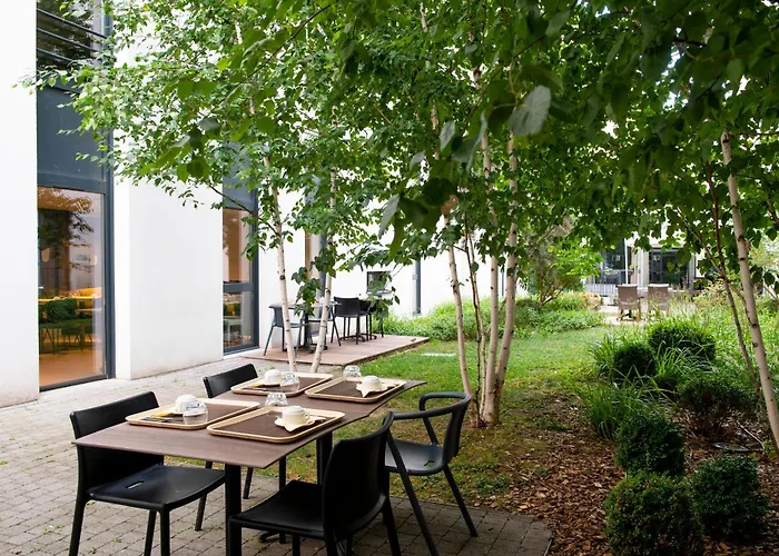 Aparthotel Adagio Patio Confluence Lione